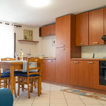 Appartamento 5 *